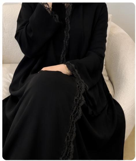 Elegant Black Lace Abaya | عباية سوداء أنيقة بتفاصيل الدانتيل