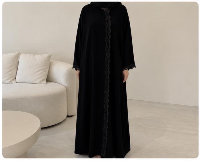 Elegant Black Lace Abaya | عباية سوداء أنيقة بتفاصيل الدانتيل